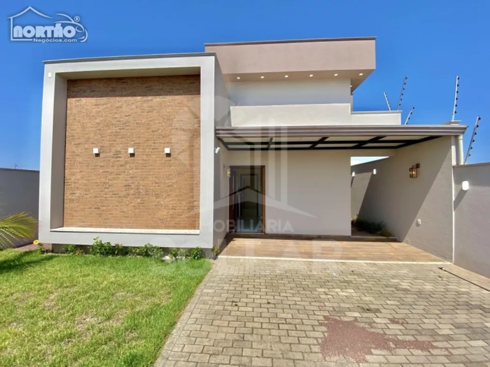 Casa à venda com 3 quartos, 115m² - Foto 1