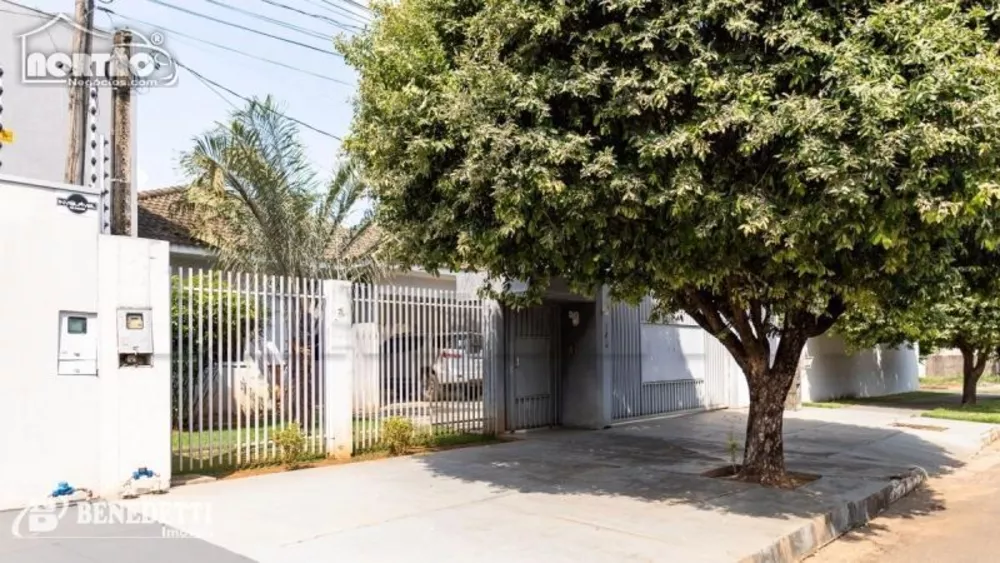 Casa, 3 quartos, 213 m² - Foto 1