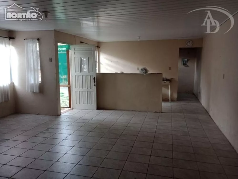 Casa, 5 quartos, 220 m² - Foto 2