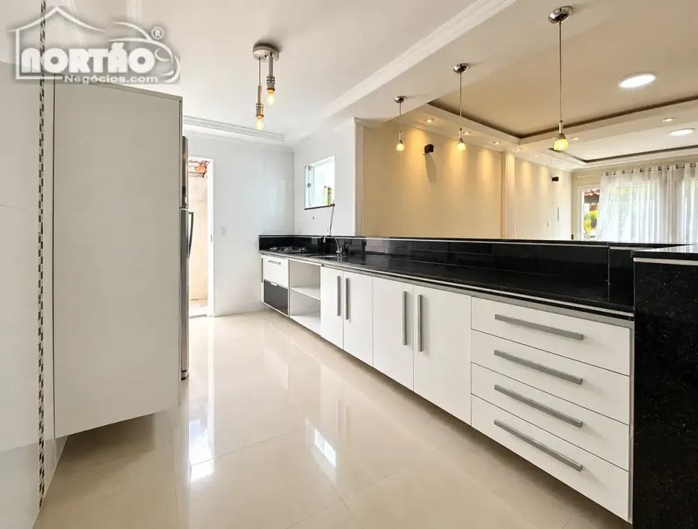Casa, 3 quartos, 360 m² - Foto 4