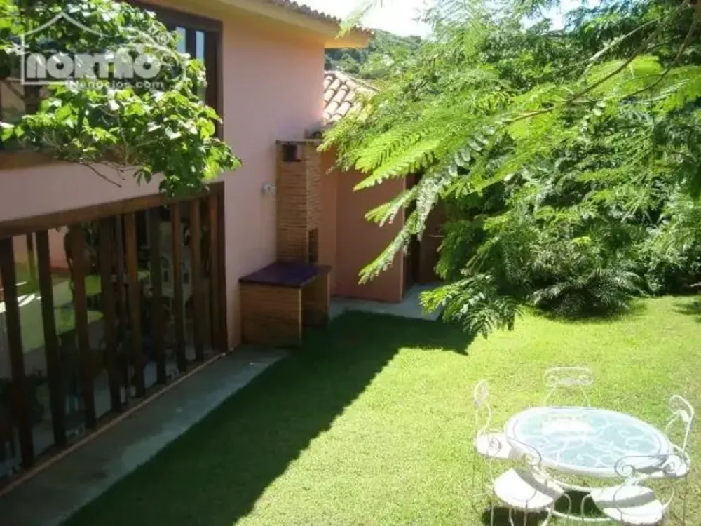 Casa, 9 quartos, 220 m² - Foto 2