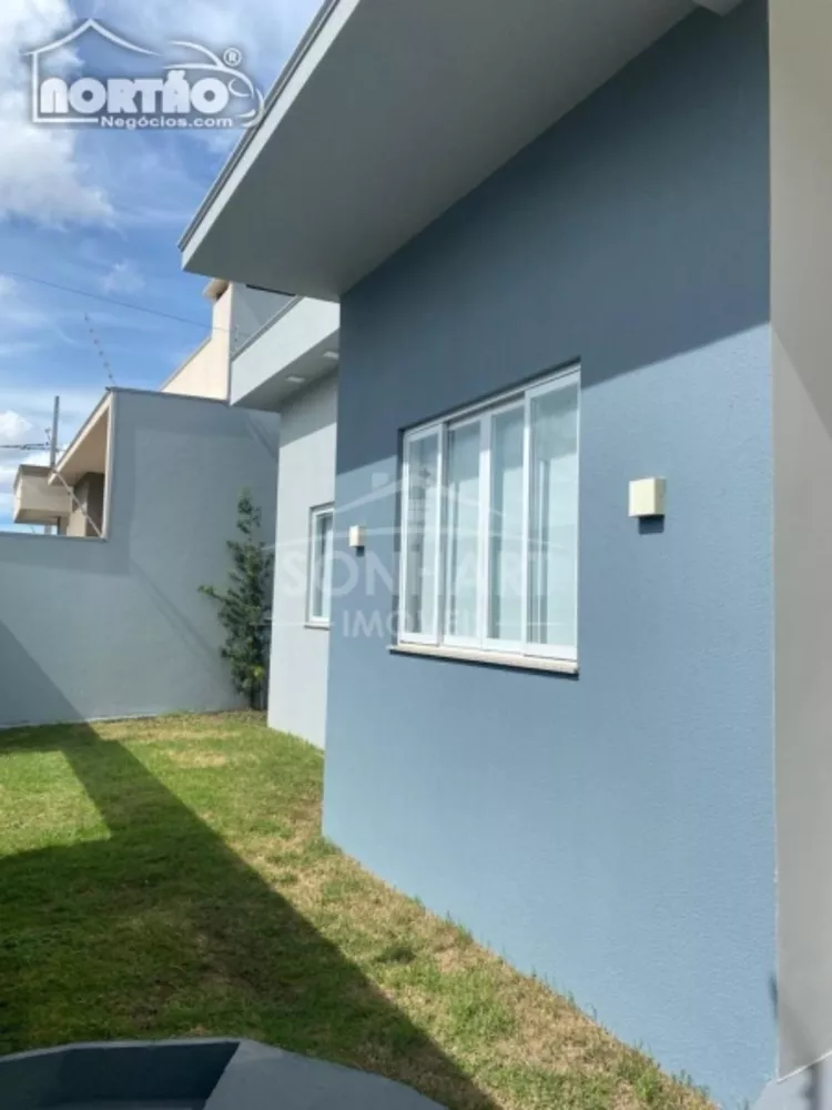 Casa à venda com 3 quartos, 120m² - Foto 3