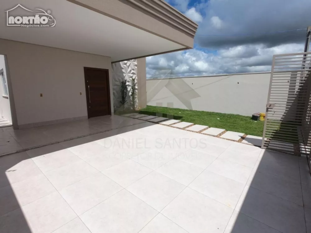 Casa à venda com 3 quartos, 105m² - Foto 4