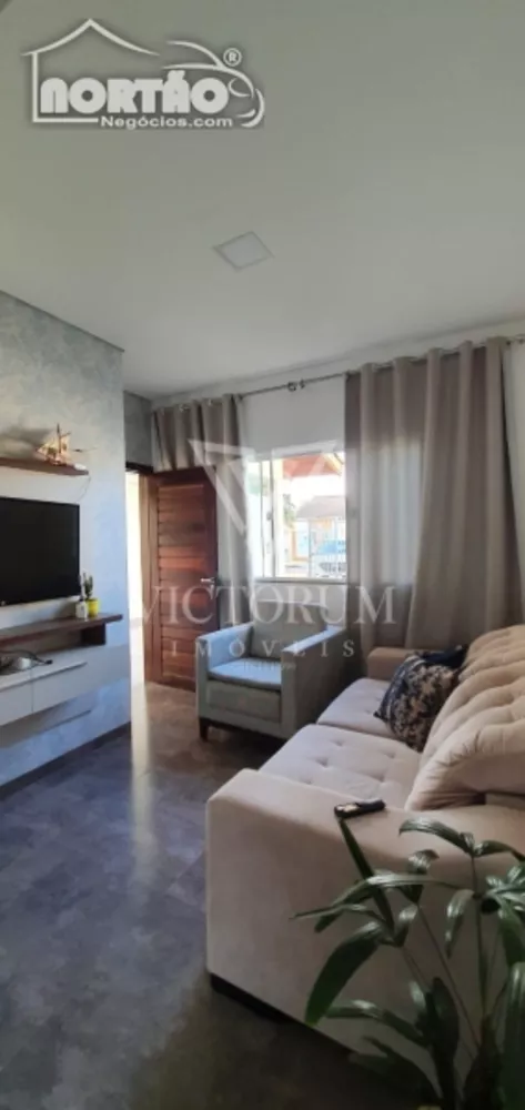 Casa à venda com 3 quartos, 188m² - Foto 4