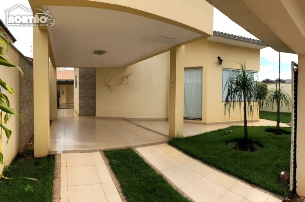 Casa à venda com 5 quartos, 190m² - Foto 2