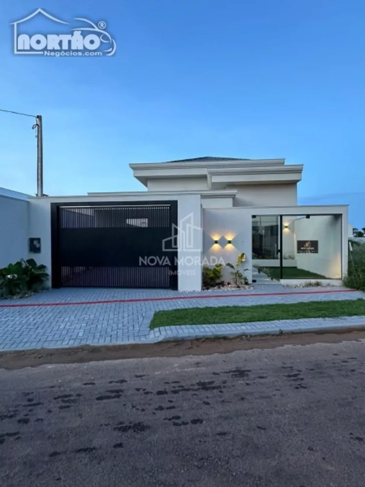 Casa à venda com 4 quartos, 189m² - Foto 1