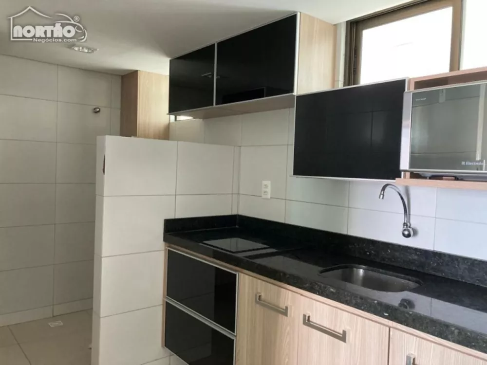 Casa à venda com 4 quartos, 56m² - Foto 3