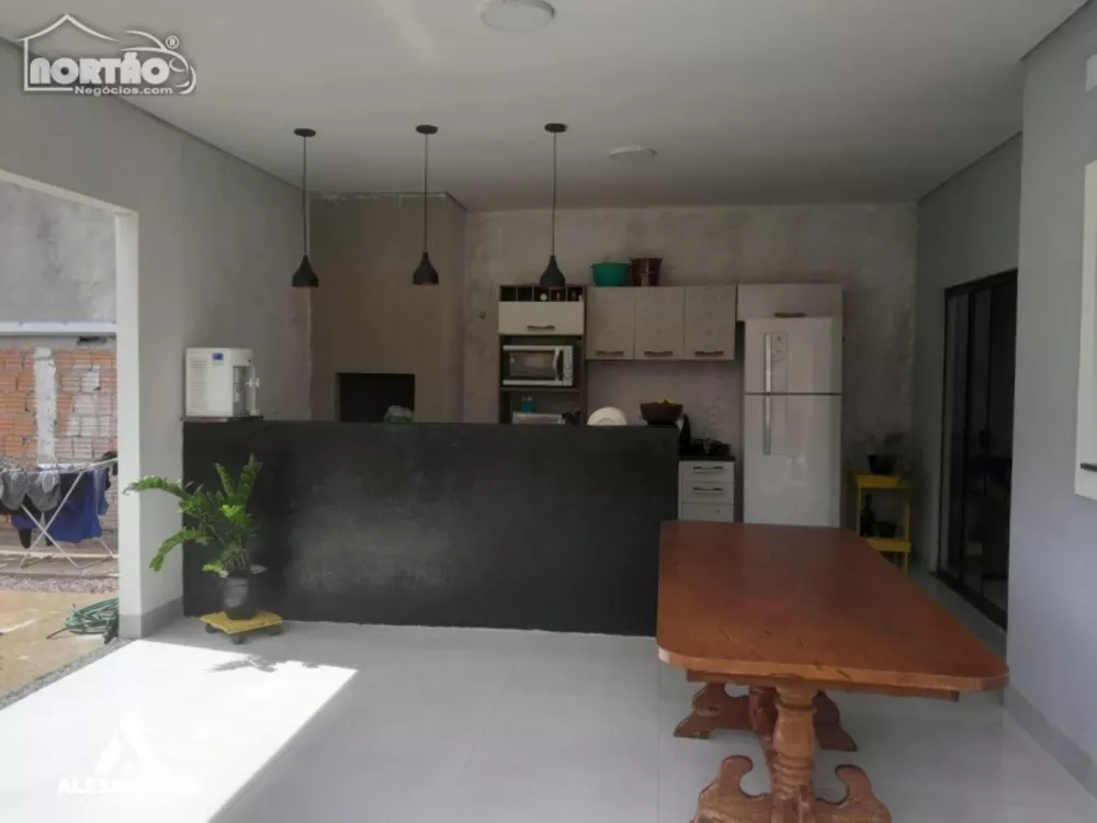 Casa à venda com 5 quartos, 120m² - Foto 7