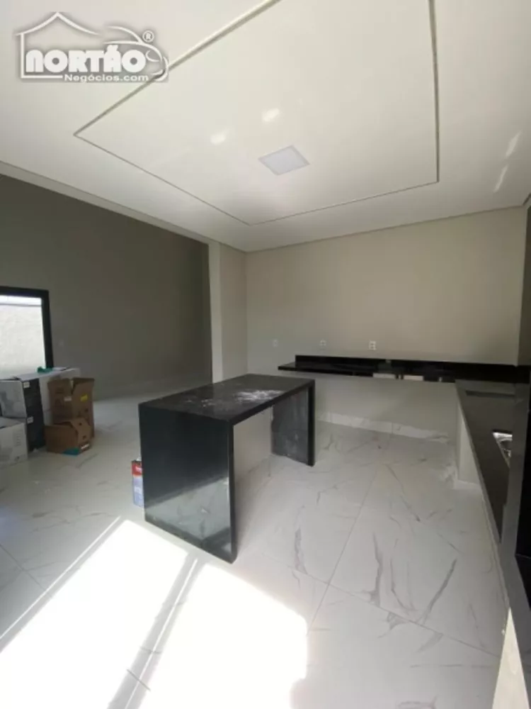 Casa à venda com 3 quartos, 145m² - Foto 4