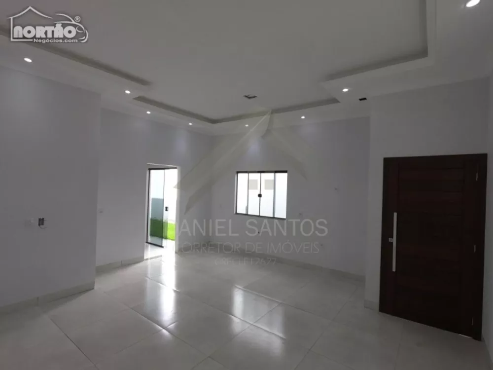 Casa à venda com 3 quartos, 152m² - Foto 7