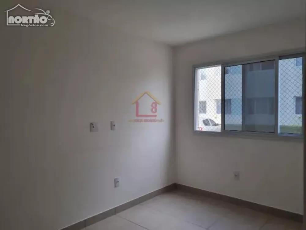 Casa à venda com 3 quartos, 60m² - Foto 2