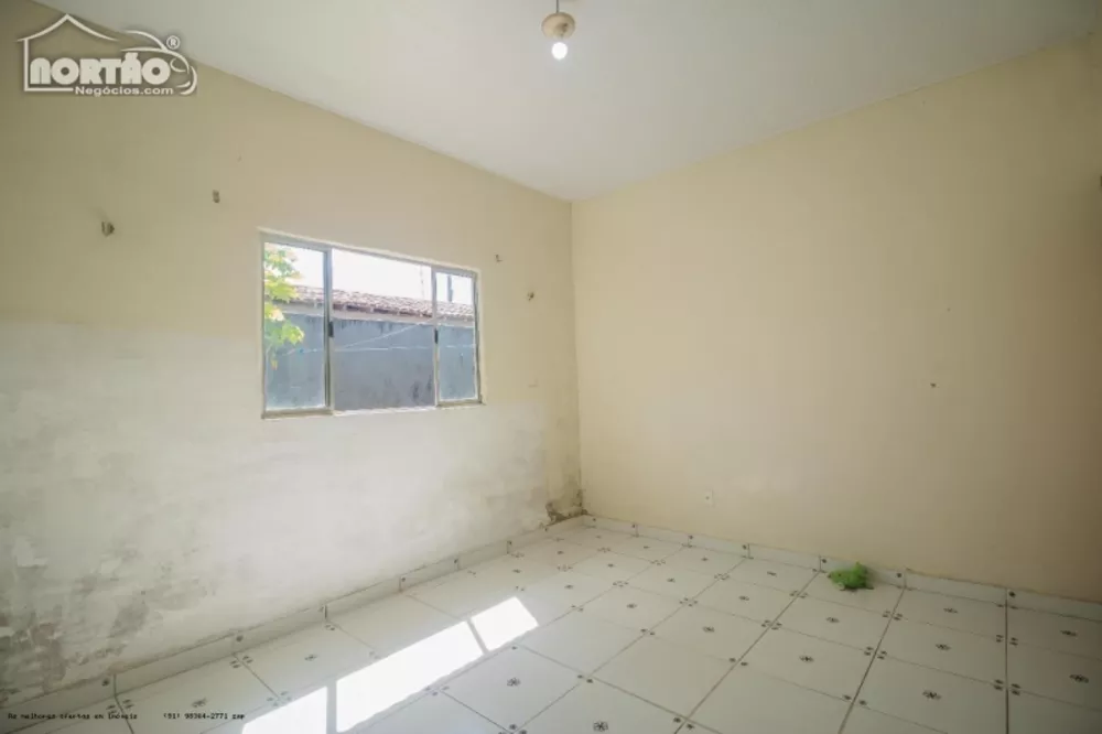 Casa à venda com 2 quartos, 160m² - Foto 1