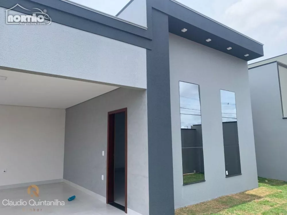 Casa à venda com 2 quartos, 92m² - Foto 3