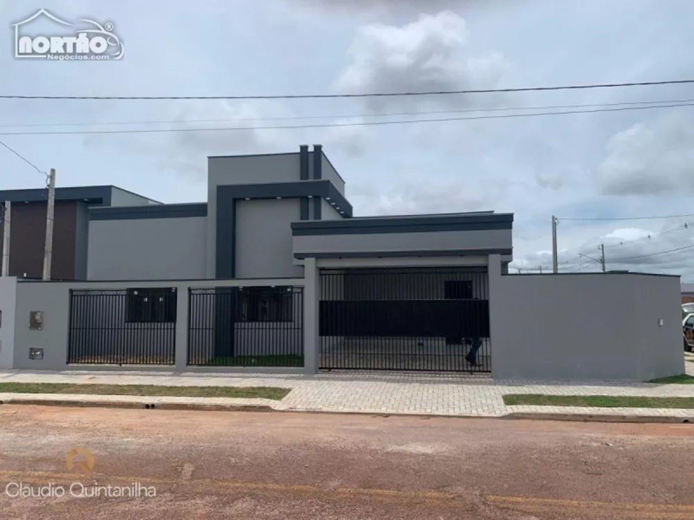 Casa à venda com 2 quartos, 92m² - Foto 2