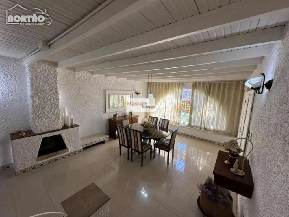 Casa à venda com 6 quartos, 380m² - Foto 5