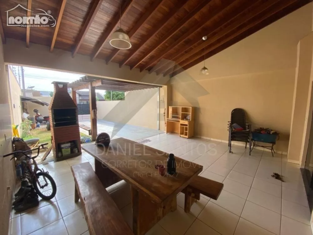 Casa à venda com 2 quartos, 120m² - Foto 4