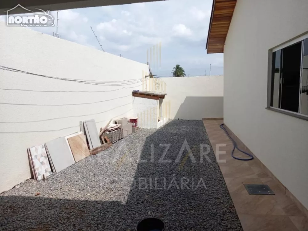 Casa à venda com 3 quartos, 165m² - Foto 4