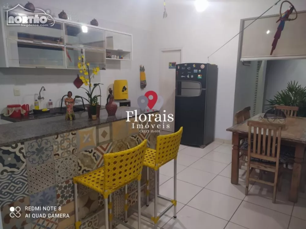 Casa à venda com 3 quartos, 89m² - Foto 2