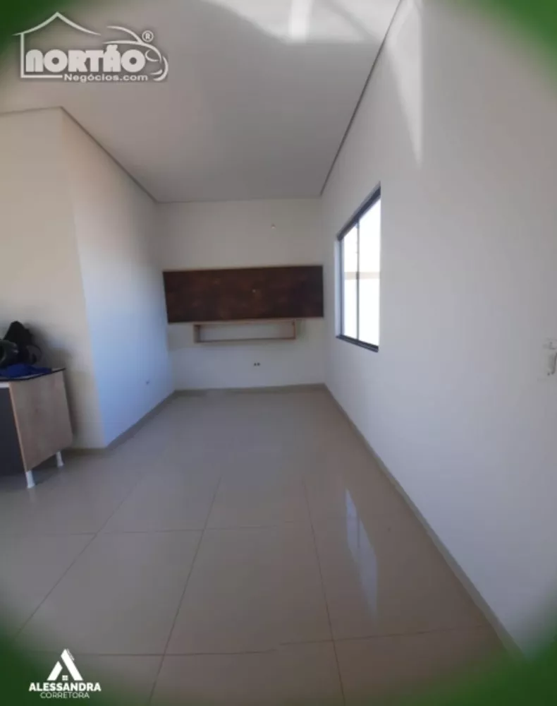 Casa à venda com 3 quartos, 80m² - Foto 2