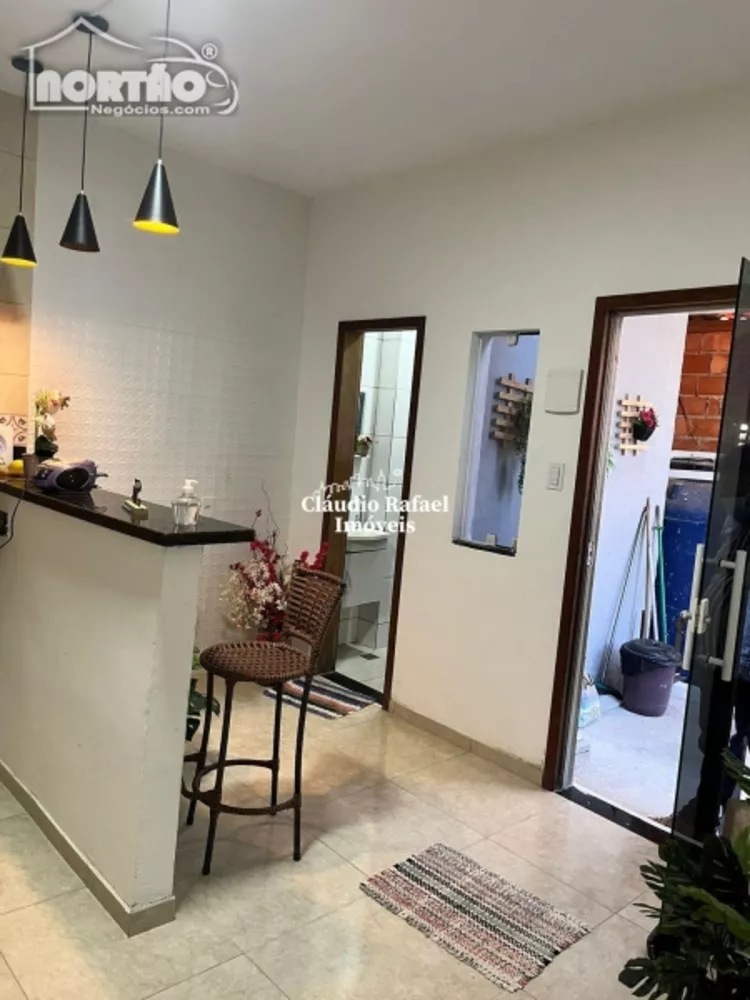 Casa à venda com 4 quartos, 283m² - Foto 8