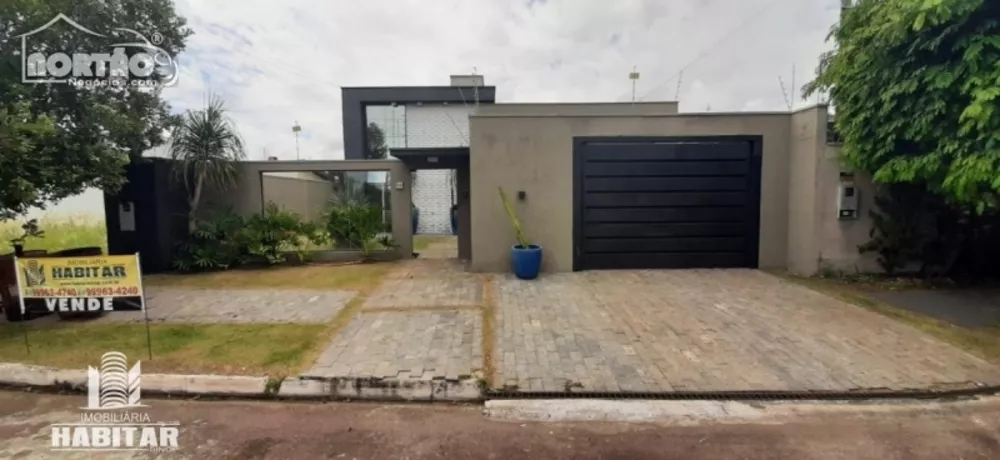 Casa à venda com 2 quartos, 230m² - Foto 1