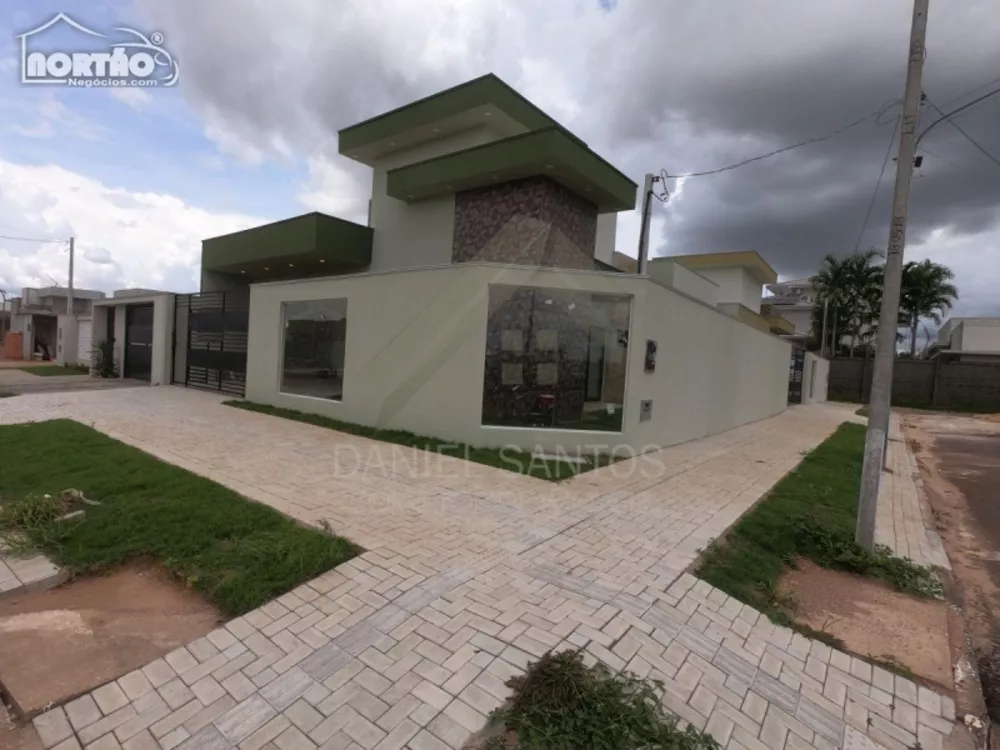 Casa à venda com 3 quartos, 131m² - Foto 3