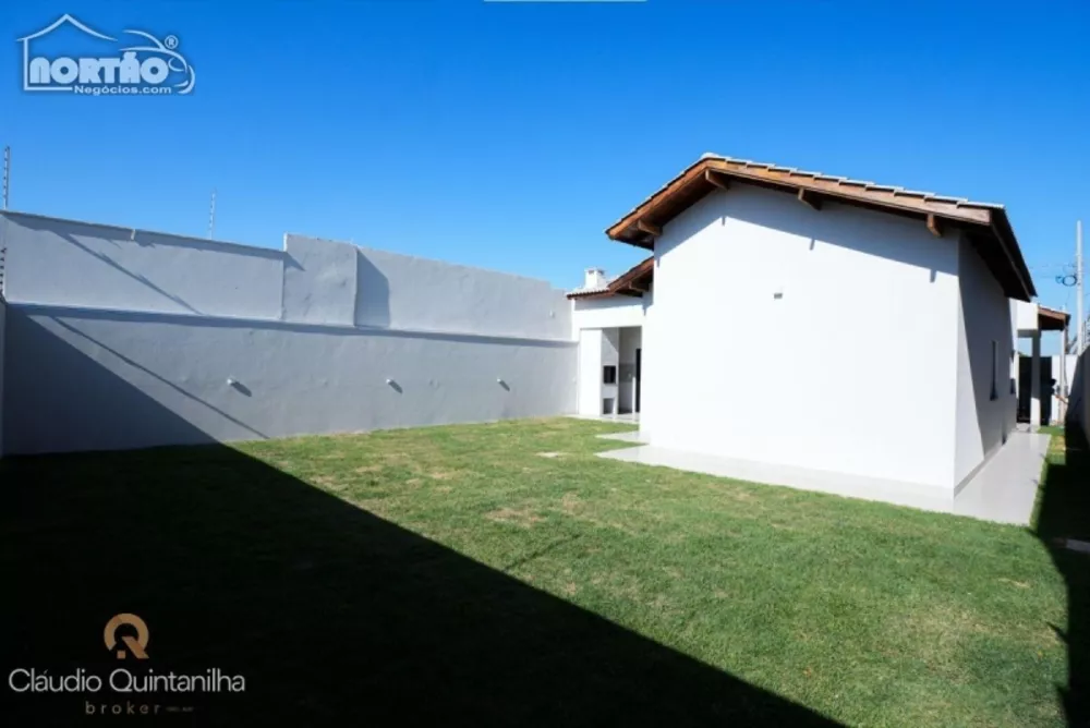 Casa à venda com 4 quartos, 121m² - Foto 3