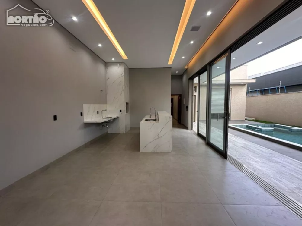 Casa à venda com 3 quartos, 191m² - Foto 9