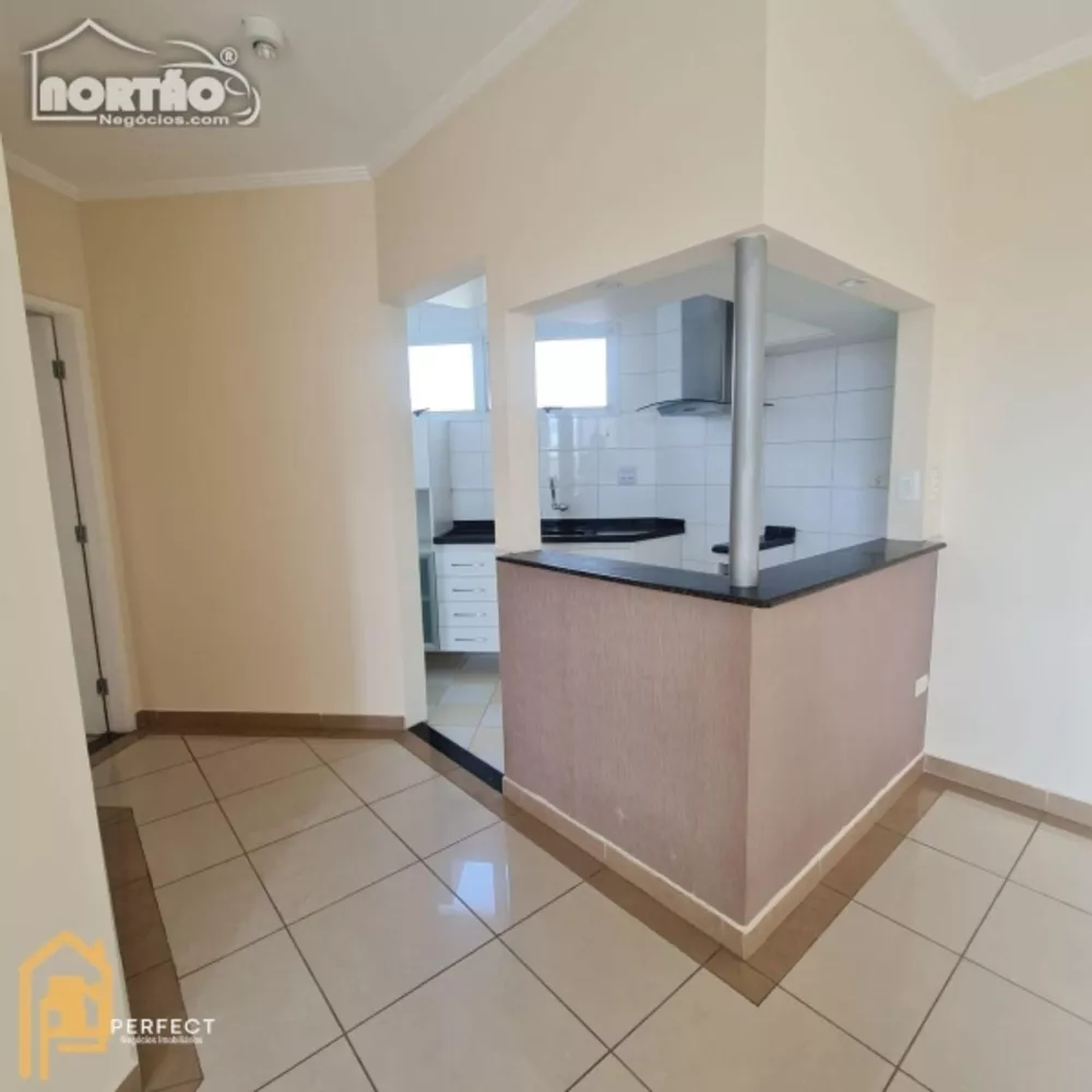 Casa à venda com 4 quartos, 74m² - Foto 2