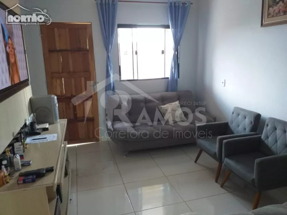 Casa à venda com 3 quartos, 110m² - Foto 4