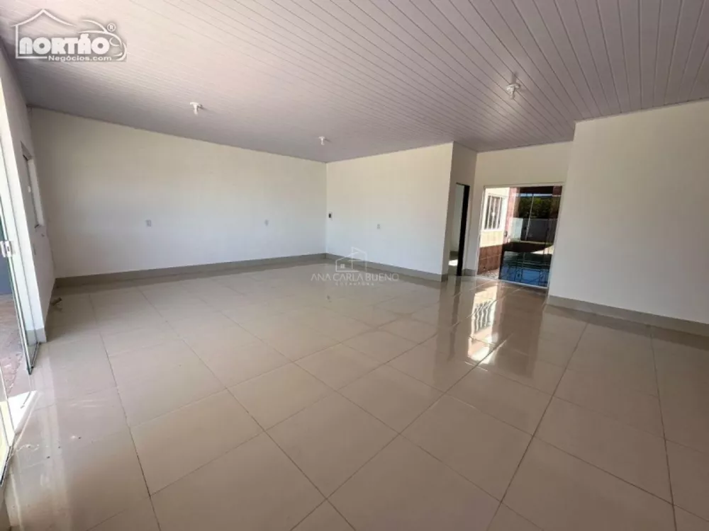 Casa à venda com 2 quartos, 103m² - Foto 4