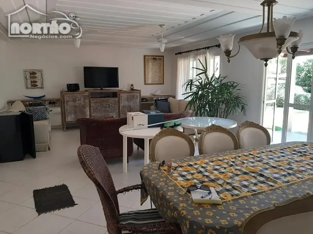 Casa, 5 quartos, 250 m² - Foto 3
