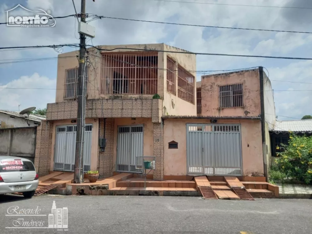 Casa à venda com 10 quartos, 460m² - Foto 1