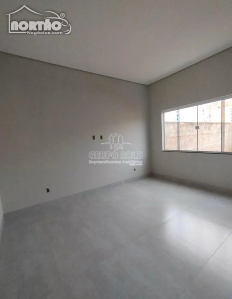 Casa à venda com 3 quartos, 114m² - Foto 3