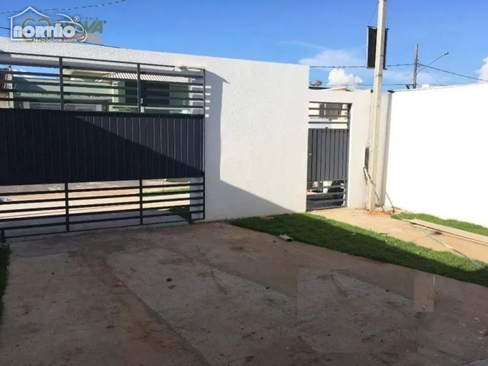 Casa à venda com 4 quartos, 117m² - Foto 3