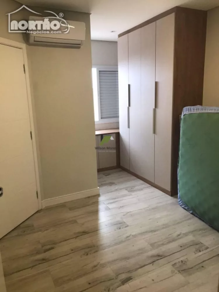 Casa à venda com 5 quartos, 220m² - Foto 7