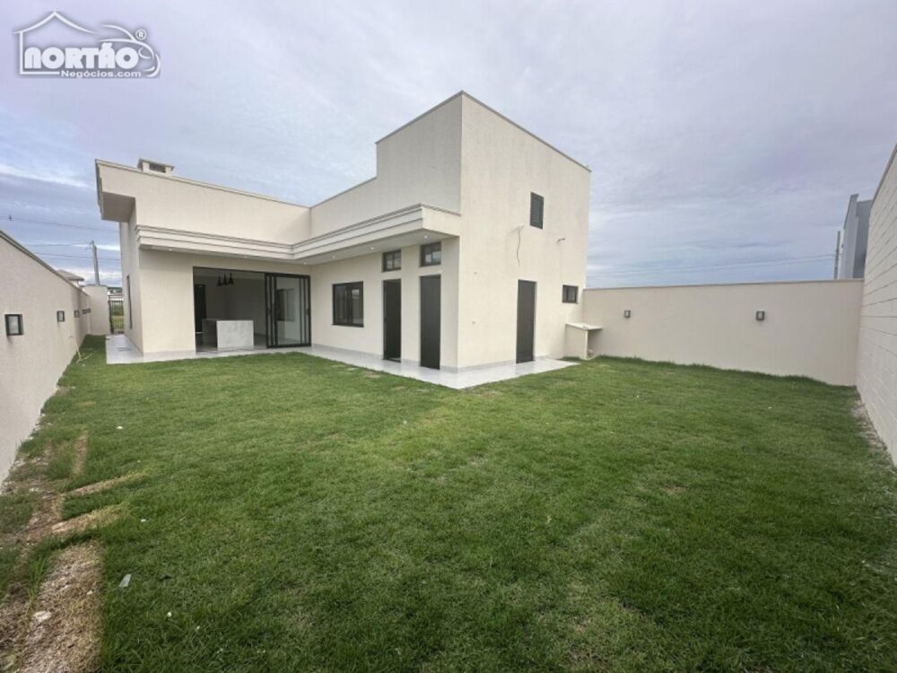 Casa à venda com 4 quartos, 155m² - Foto 7