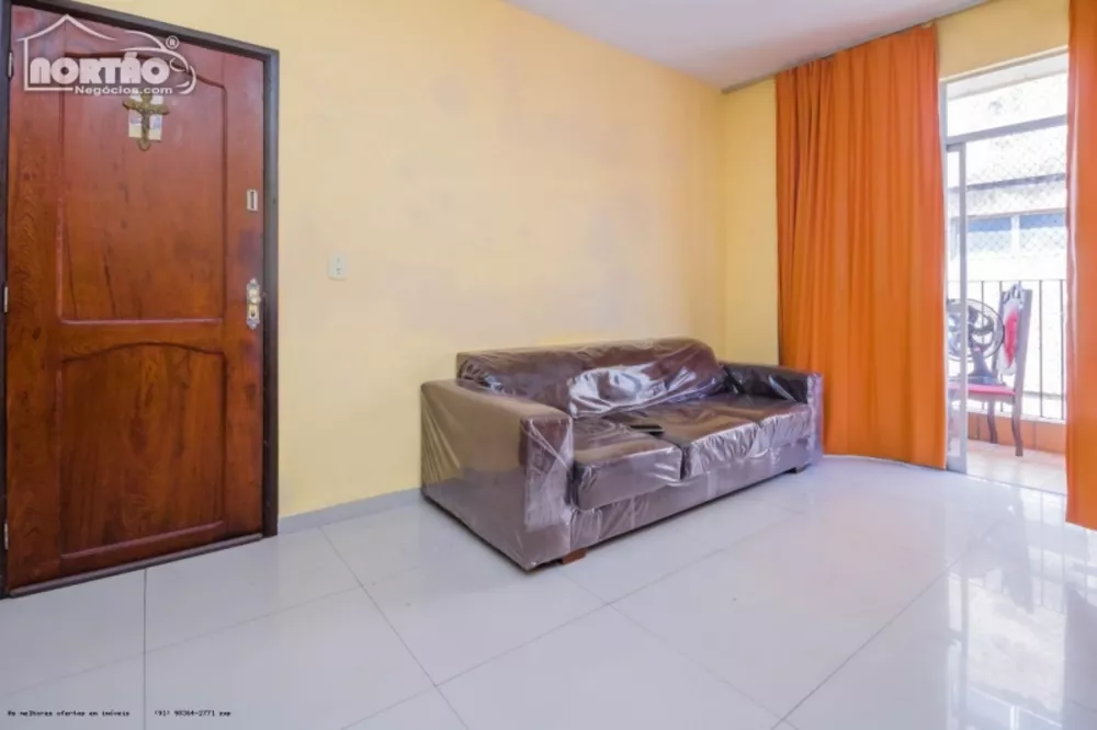 Casa à venda com 2 quartos, 81m² - Foto 4