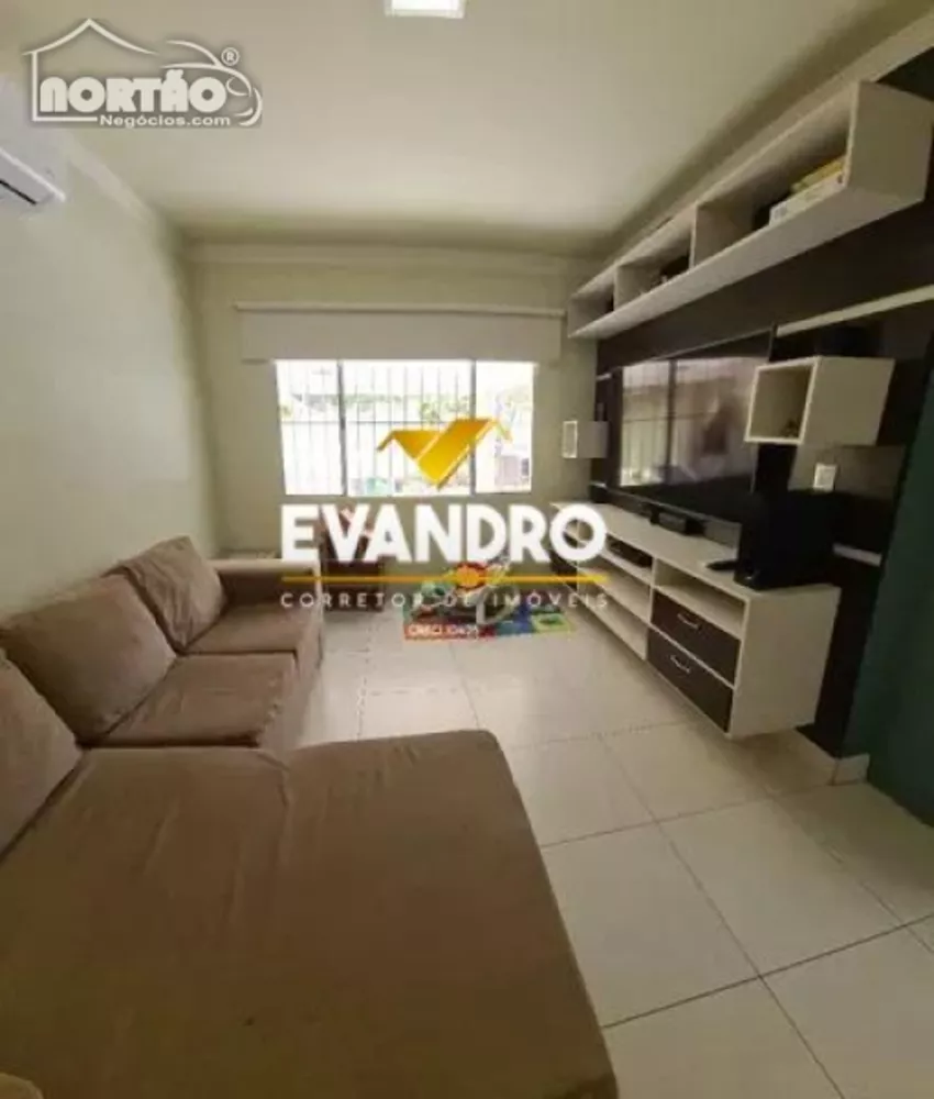 Casa à venda com 3 quartos, 178m² - Foto 2