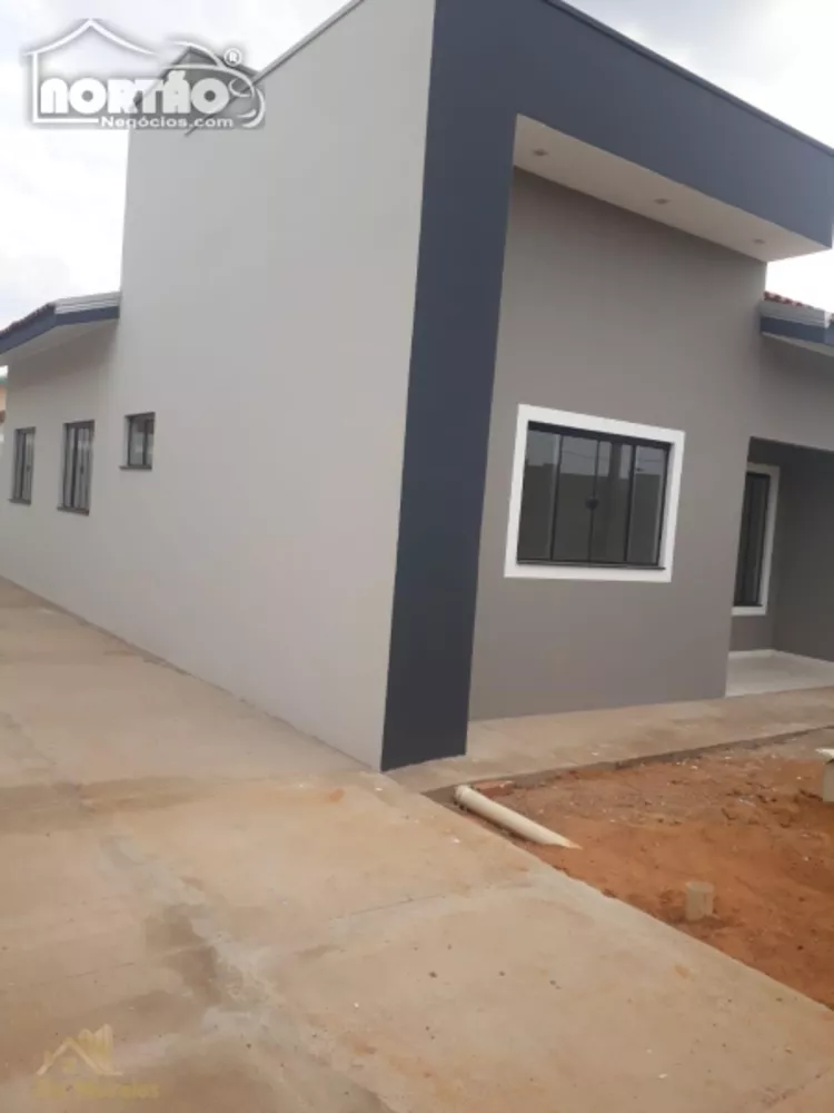 Casa à venda com 4 quartos, 69m² - Foto 4