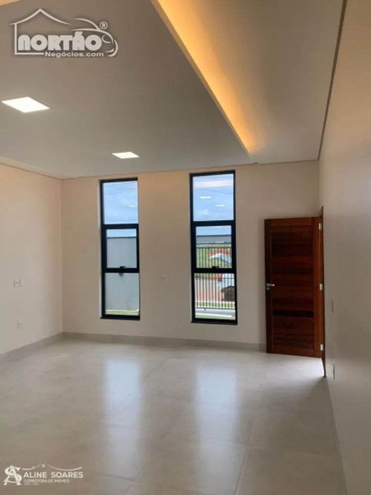 Casa à venda com 4 quartos, 112m² - Foto 4