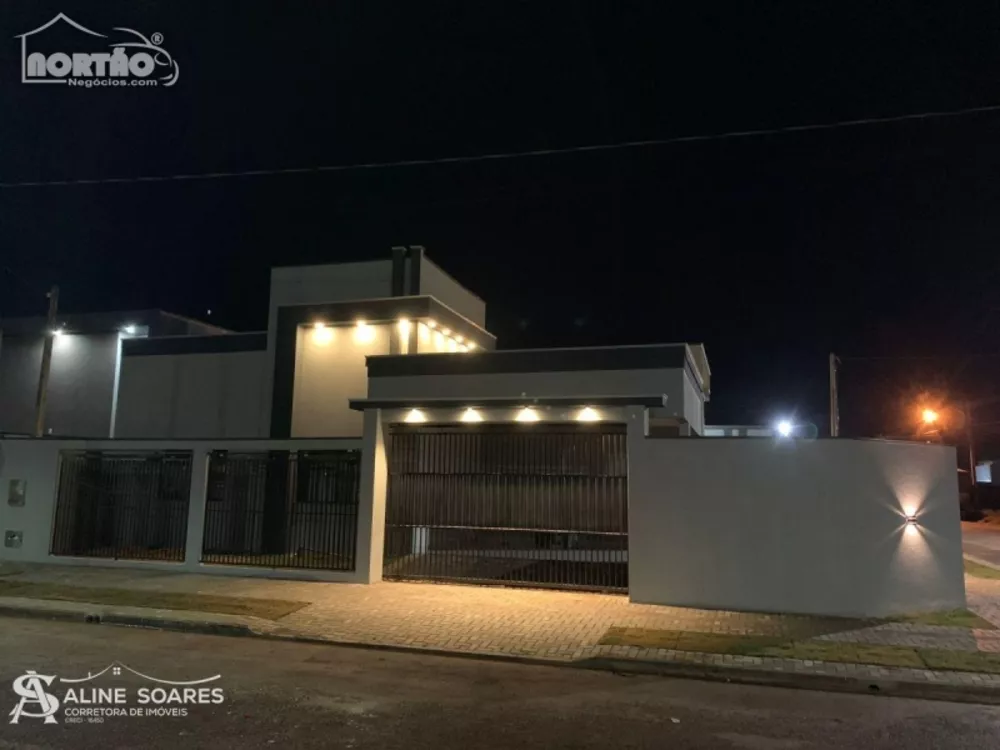 Casa à venda com 4 quartos, 112m² - Foto 2