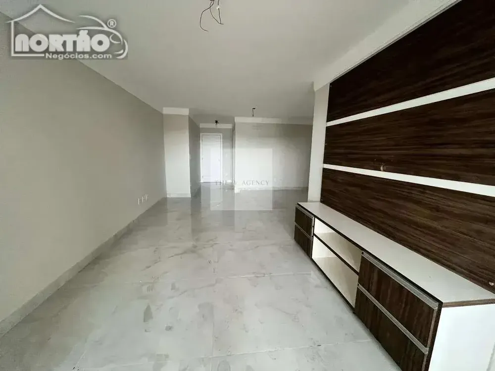 Casa, 4 quartos, 238 m² - Foto 3