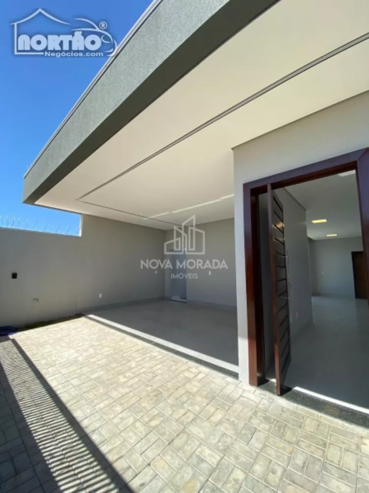 Casa à venda com 4 quartos, 120m² - Foto 4