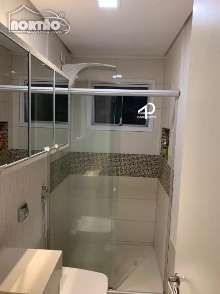 Casa à venda com 2 quartos, 70m² - Foto 5