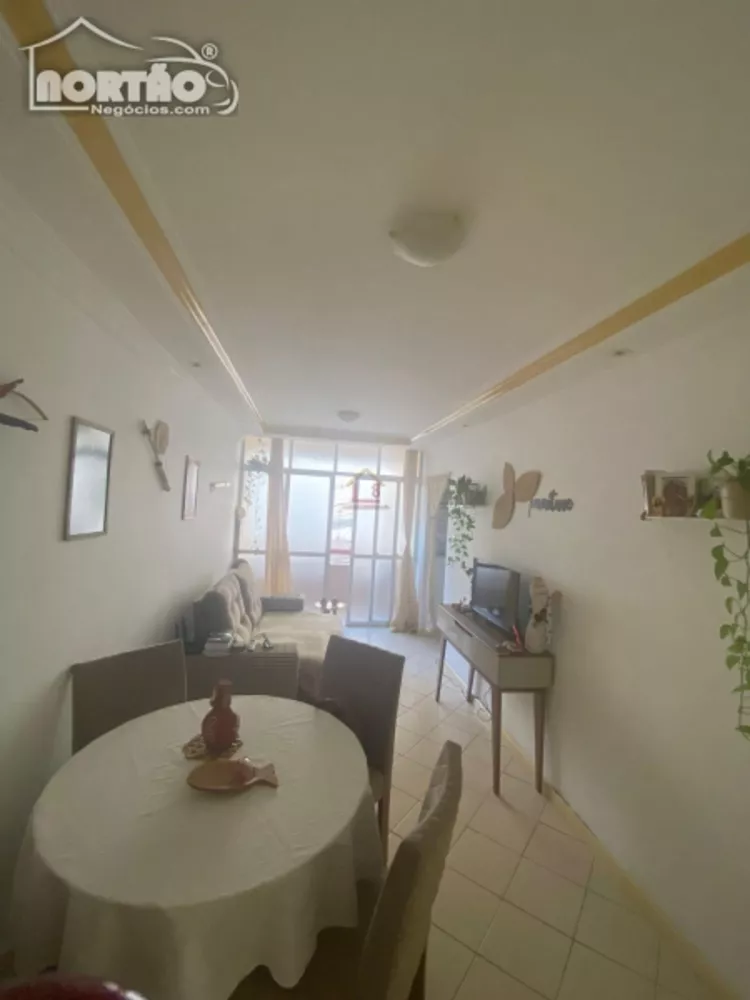 Casa à venda com 3 quartos, 55m² - Foto 1