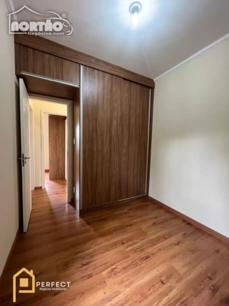 Casa à venda com 4 quartos, 100m² - Foto 7