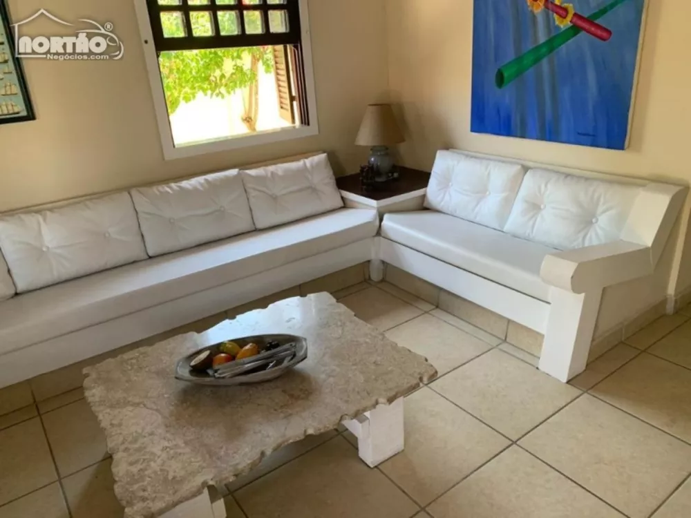 Casa à venda com 4 quartos, 200m² - Foto 5