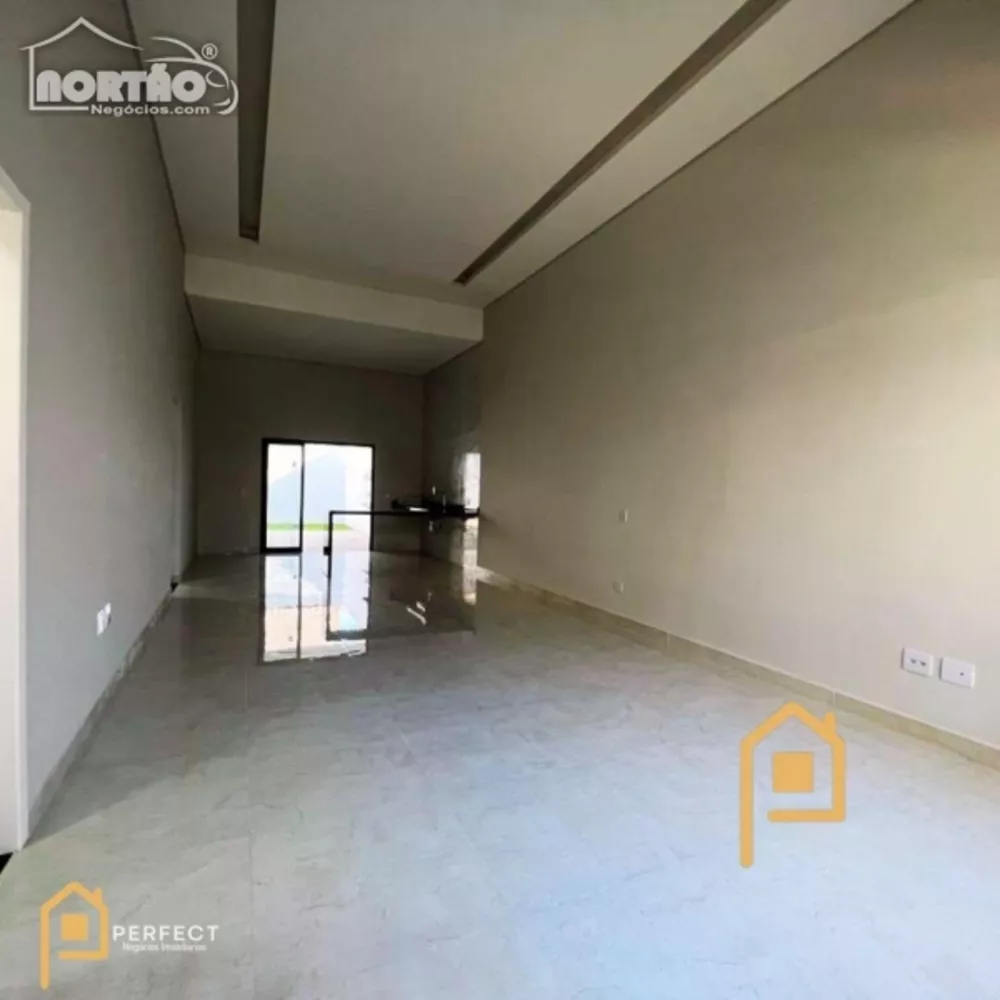 Casa à venda com 4 quartos, 173m² - Foto 4