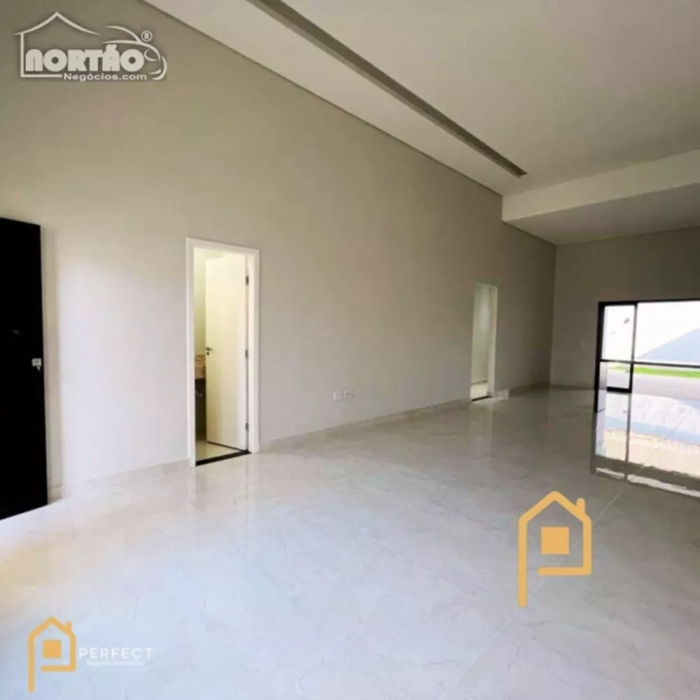 Casa à venda com 4 quartos, 173m² - Foto 3